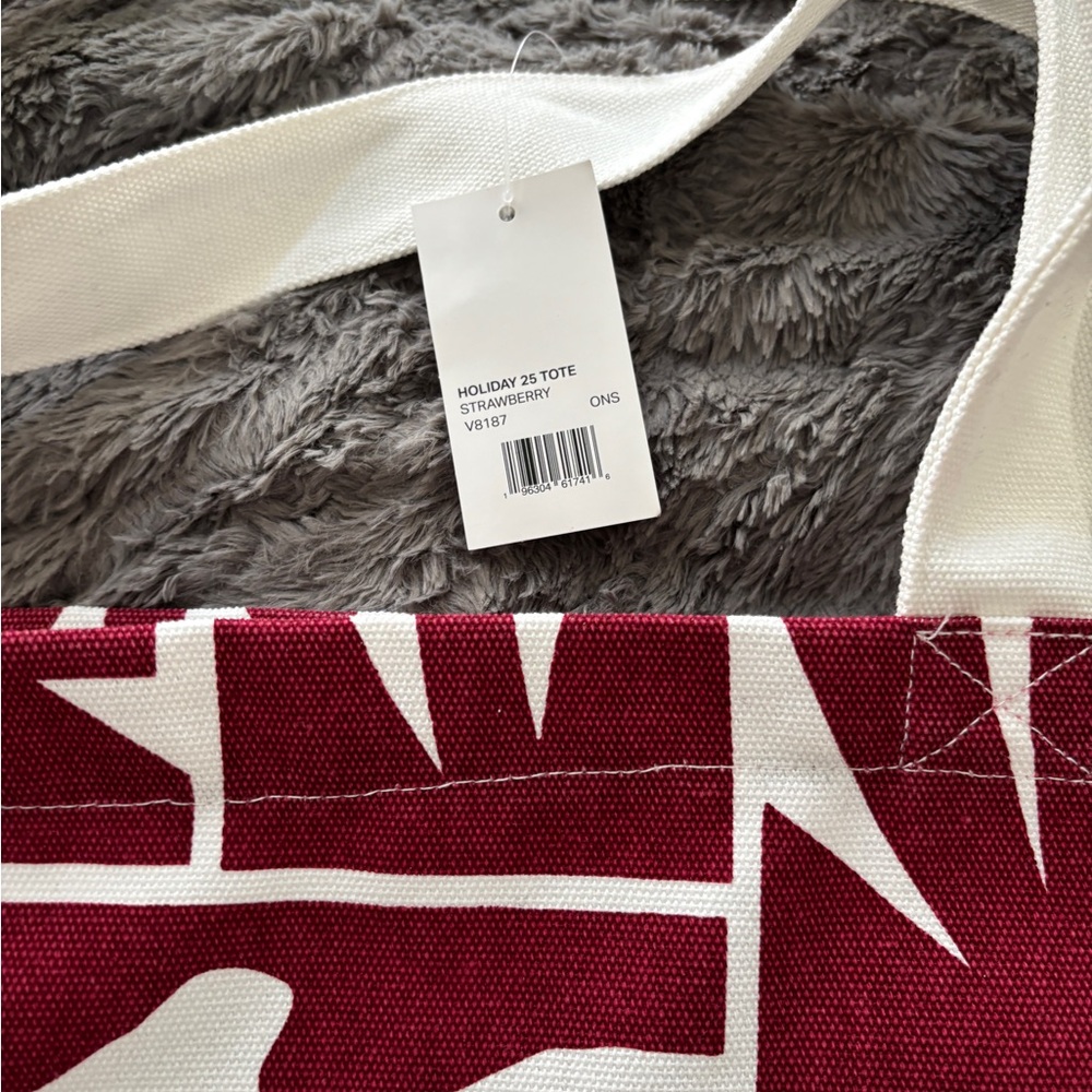 Vuori Red and White Tote Bag strawberry gift new - Picture 4 of 5